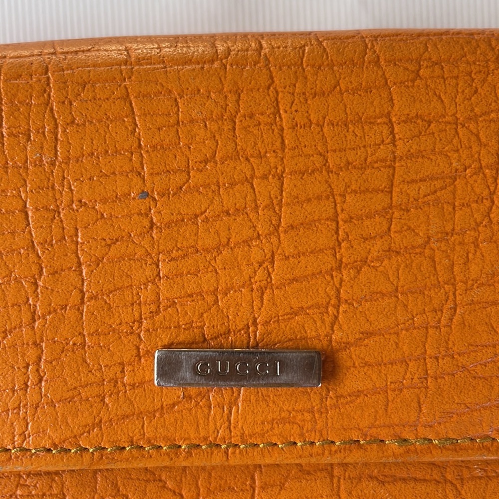 Vintage orange textured leather bi-fold wallet - Picture 13 of 16